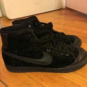 Nike hightop sneakers